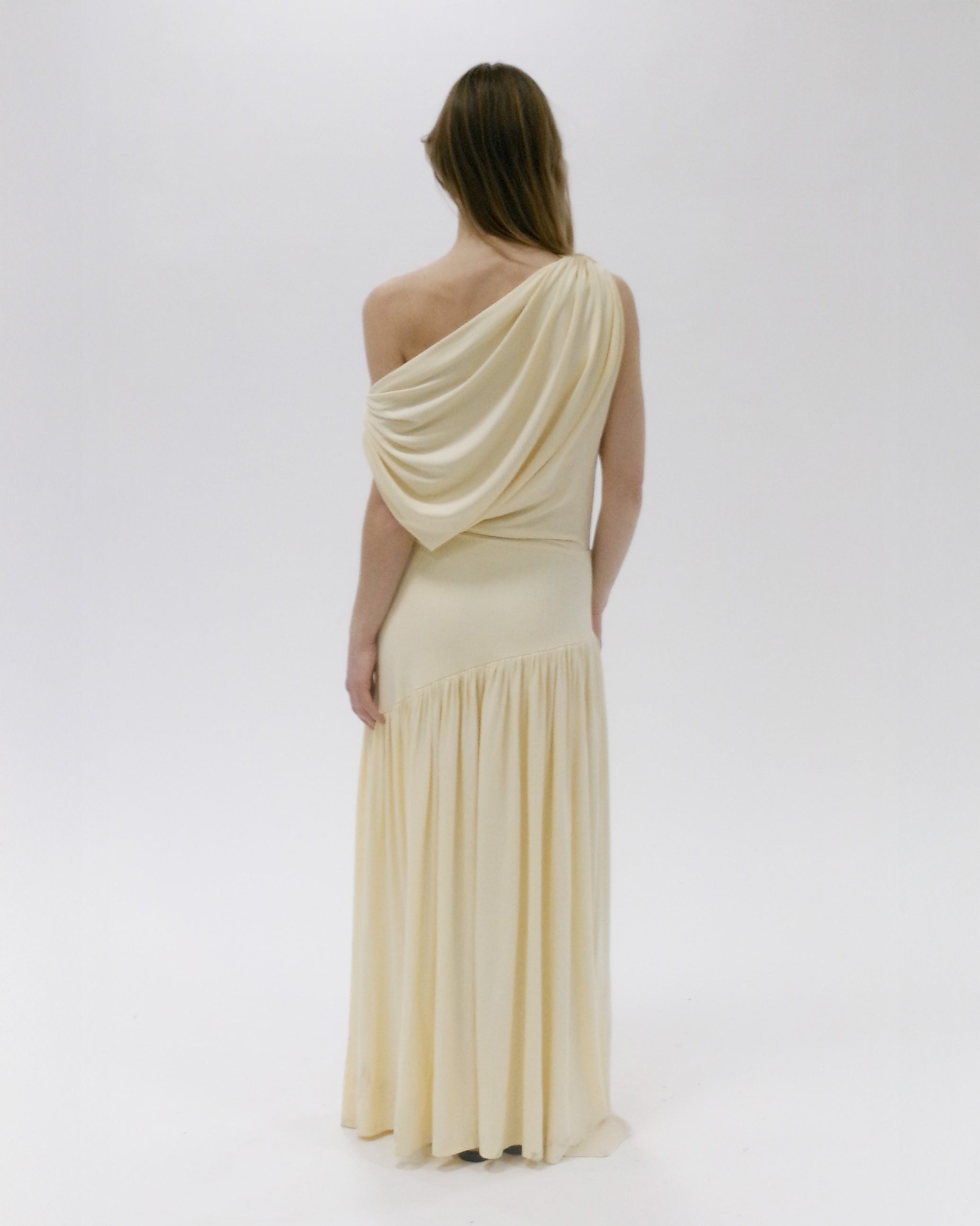 Seasonal SS26 Lookbook & Packshots